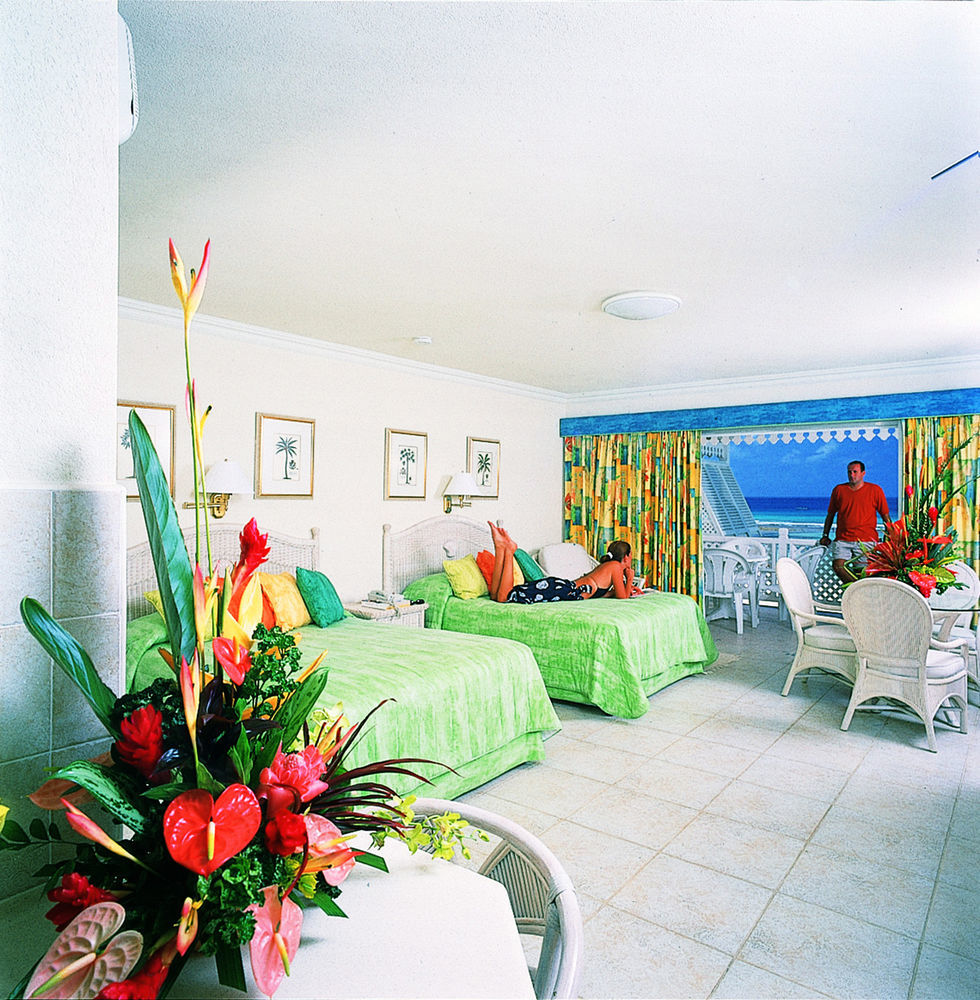 Coral Sands Beach Resort Bridgetown Exterior foto